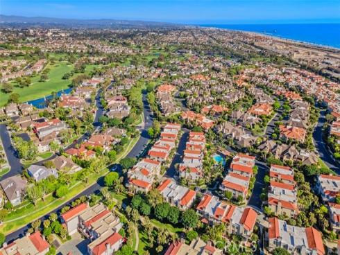 19275  Brooktrail  , Huntington Beach, CA