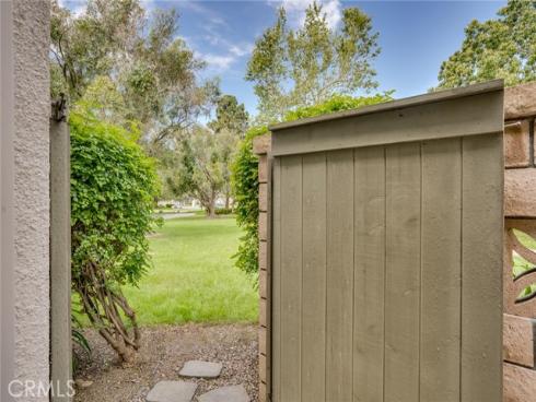 8777  Coral Springs  11B  Court, Huntington Beach, CA