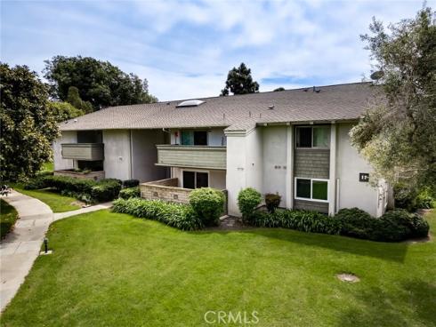 8777  Coral Springs  11B  Court, Huntington Beach, CA