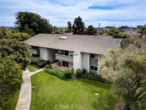 8777  Coral Springs  11B  Court, Huntington Beach, CA