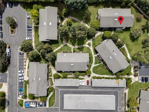 8777  Coral Springs  11B  Court, Huntington Beach, CA