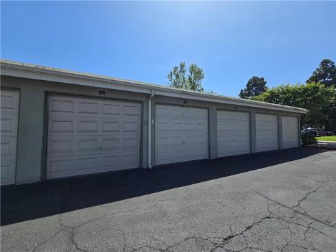 8777  Coral Springs  11B  Court, Huntington Beach, CA