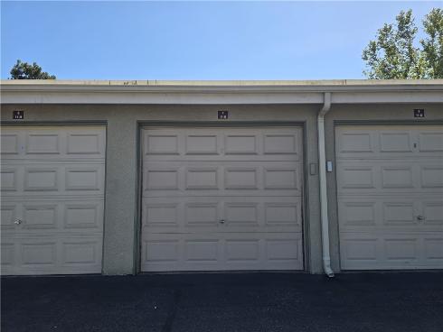 8777  Coral Springs  11B  Court, Huntington Beach, CA