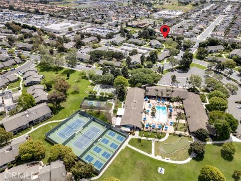 8777  Coral Springs  11B  Court, Huntington Beach, CA