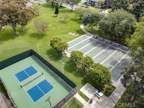 8777  Coral Springs  11B  Court, Huntington Beach, CA