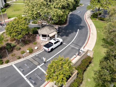 8777  Coral Springs  11B  Court, Huntington Beach, CA