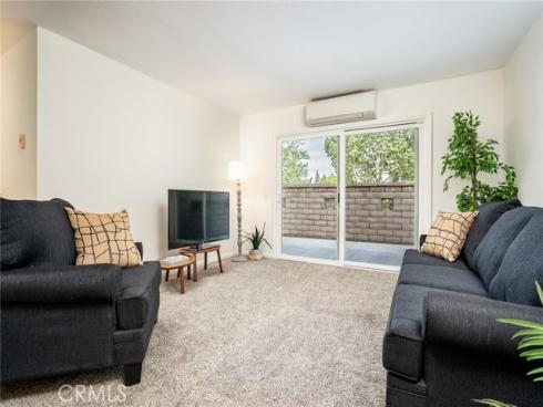 8777  Coral Springs  11B  Court, Huntington Beach, CA