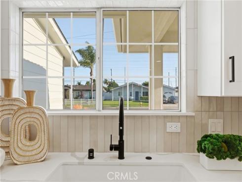 10121  Kukui  , Huntington Beach, CA