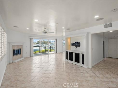 2872  Coast  104  Circle, Huntington Beach, CA