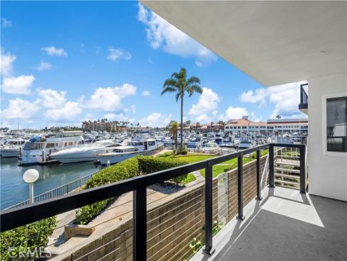 2872  Coast  104  Circle, Huntington Beach, CA