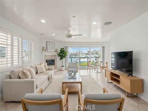 2872  Coast  104  Circle, Huntington Beach, CA