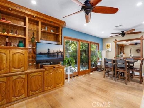 8222  Prestwick   Circle, Huntington Beach, CA