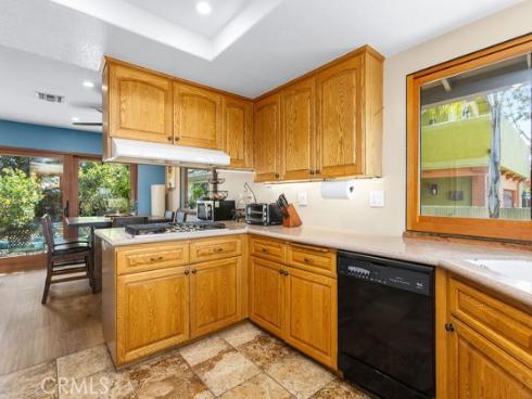 8222  Prestwick   Circle, Huntington Beach, CA