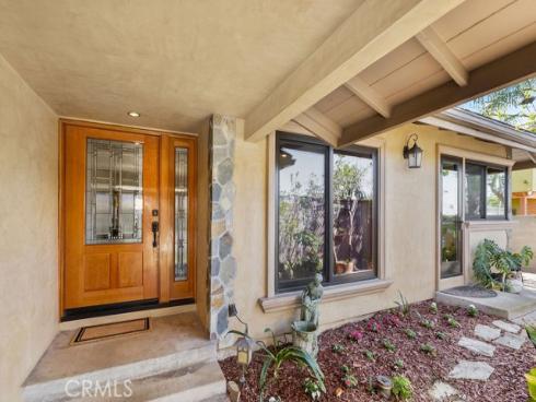 8222  Prestwick   Circle, Huntington Beach, CA