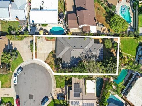 8222  Prestwick   Circle, Huntington Beach, CA