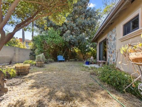 8222  Prestwick   Circle, Huntington Beach, CA