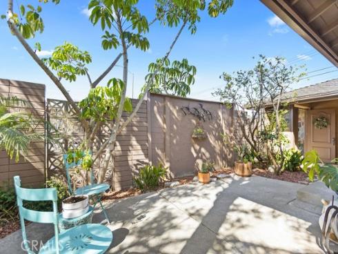 8222  Prestwick   Circle, Huntington Beach, CA