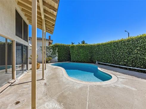20272 Eastwood Circle, Huntington Beach, CA