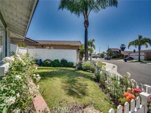 17382  Mayor  , Huntington Beach, CA