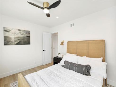 8141  Valencia  , Huntington Beach, CA