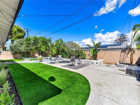 8141  Valencia  , Huntington Beach, CA