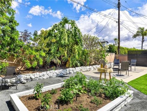 8141  Valencia  , Huntington Beach, CA