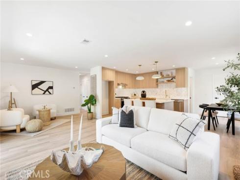 8141  Valencia  , Huntington Beach, CA