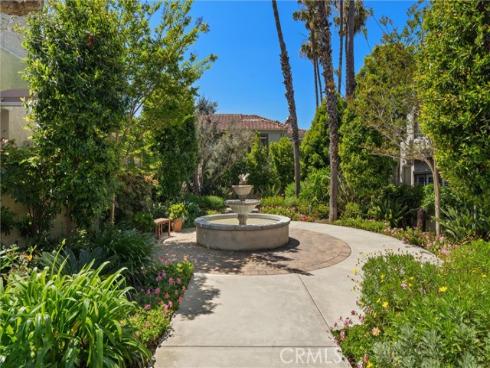 4782  Tiara Dr.  104 , Huntington Beach, CA