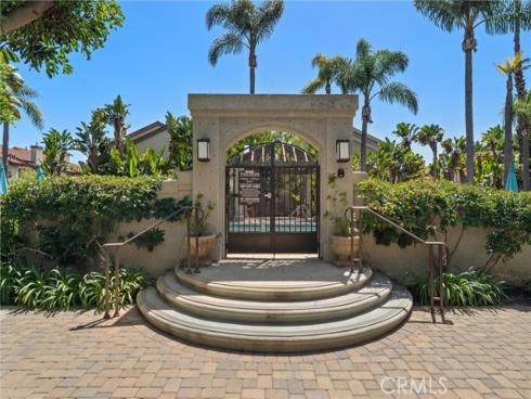 4782  Tiara Dr.  104 , Huntington Beach, CA