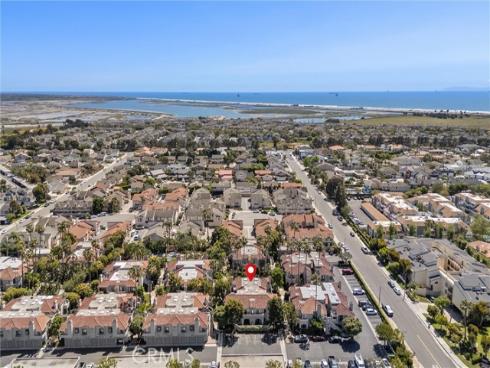 4782  Tiara Dr.  104 , Huntington Beach, CA