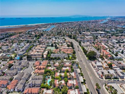 4782  Tiara Dr.  104 , Huntington Beach, CA