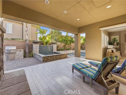 17491  Oakbluffs Lane  , Huntington Beach, CA