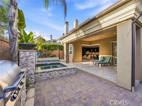 17491  Oakbluffs Lane  , Huntington Beach, CA