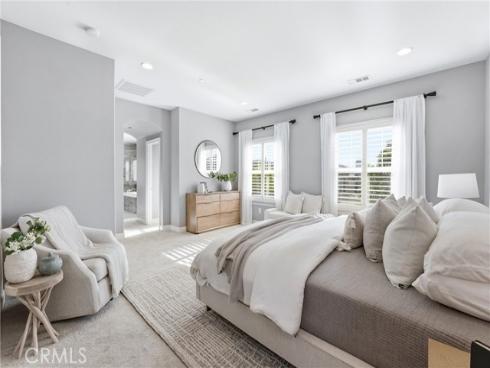 17491  Oakbluffs Lane  , Huntington Beach, CA