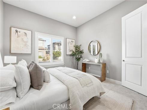 17491  Oakbluffs Lane  , Huntington Beach, CA