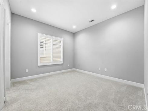 17491  Oakbluffs Lane  , Huntington Beach, CA