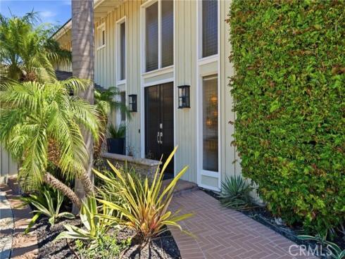 16642  Melville   Circle, Huntington Beach, CA