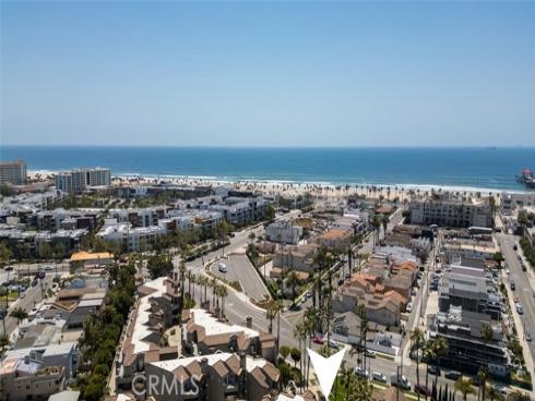 400  Lake  105 , Huntington Beach, CA