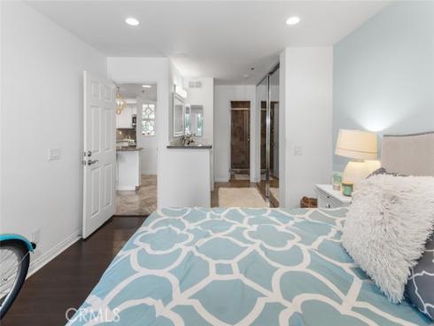 400  Lake  105 , Huntington Beach, CA