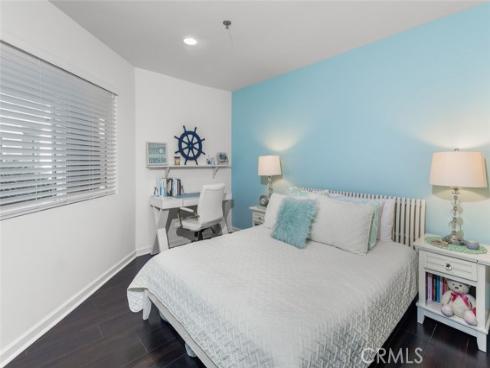 400  Lake  105 , Huntington Beach, CA