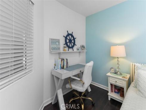 400  Lake  105 , Huntington Beach, CA