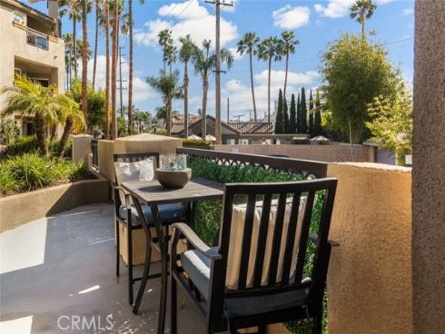 400  Lake  105 , Huntington Beach, CA