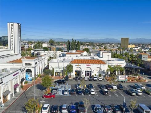 7255  Aura   Circle, Huntington Beach, CA