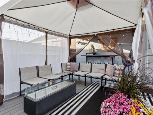 221  Elmira  , Huntington Beach, CA