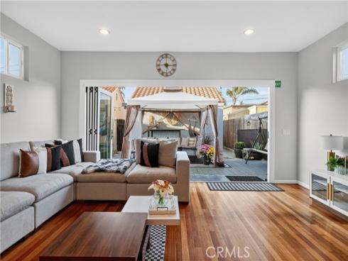 221  Elmira  , Huntington Beach, CA