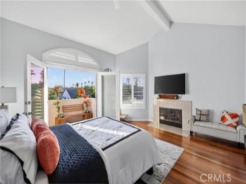 221  Elmira  , Huntington Beach, CA