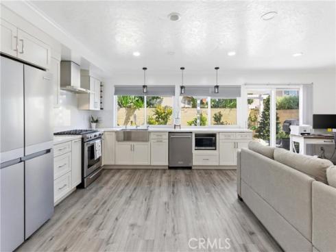 20542  Bearsden  , Huntington Beach, CA