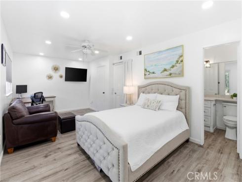 20542  Bearsden  , Huntington Beach, CA