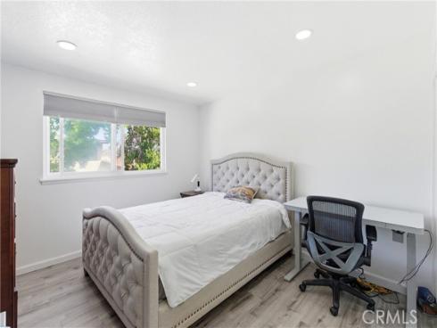 20542  Bearsden  , Huntington Beach, CA