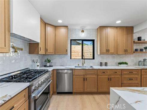 10321  Kamuela  , Huntington Beach, CA